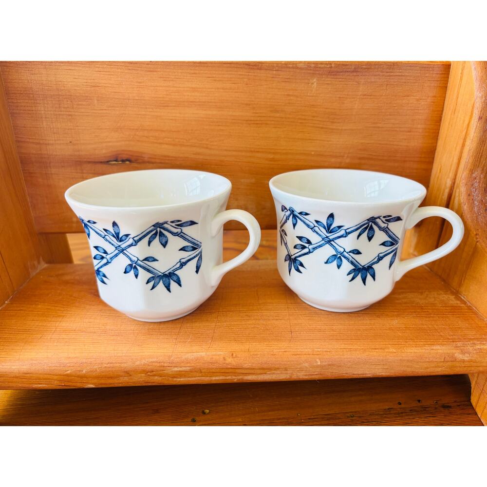 J&G Meakin Blue and White Trellis Tea Cup / Coffee Mug Made in England Set of 2